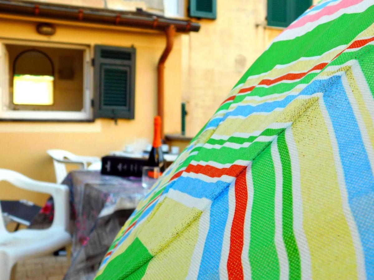 Terrazza Attrezzata, Леванто Экстерьер фото